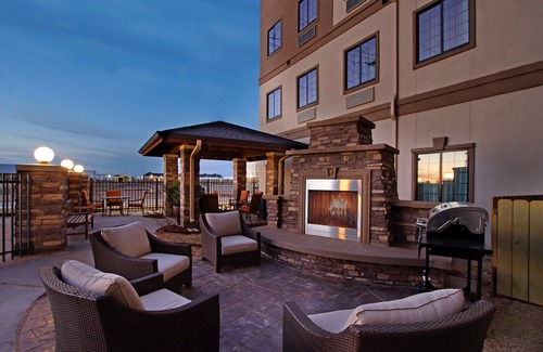 Odessa Condo | Free Breakfast. Outdoor Pool. Gym. King Suite. Near the University of Texas Permian Basin!