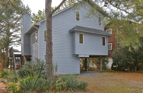 Sandpiper Pines House | FREE DAILY ACTIVITIES! Located on a canal in South Bethany includes 3 bedrooms, 2 baths,