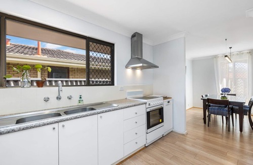 Bull Creek House | Free Flowing 3 Bedroom Family Home With Great Outdoors and Indoor Living Spaces