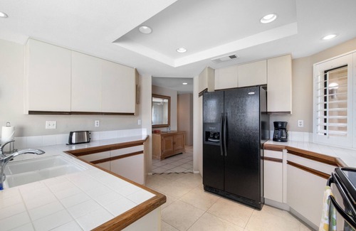 Palm Desert House | Free Golf Cart! Palm Valley Country Club FREE SUV Rental!