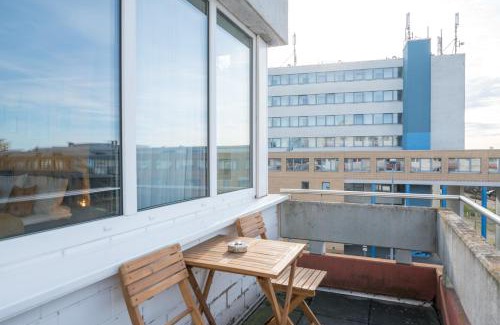 Wolfsburg Apartment | FREE LIVING - City Design Apartments, Zentrum, Outlet, Balkon, Küche
