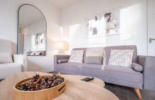 Cardiff Apartment | Free Parking | 2BR | WiFi