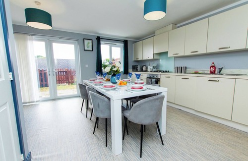 Nottingham House | Free Parking 3 Bedroom House in Nottingham