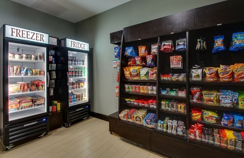 Rock Hill Apartment | Free Parking & Wi-Fi + Shared Indoor Pool
