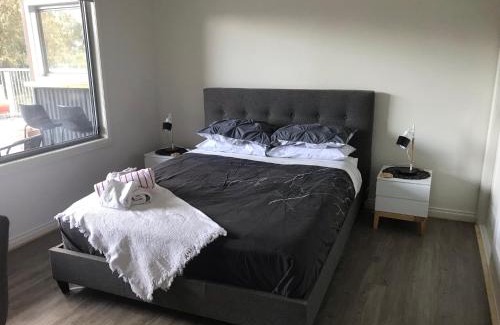 Metung House | Free Spirit in Metung - near the Hotsprings and Golf Course