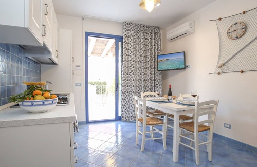 Pozzallo House | Free wfi, swimming pool, barbecue area 100 meters from the sea