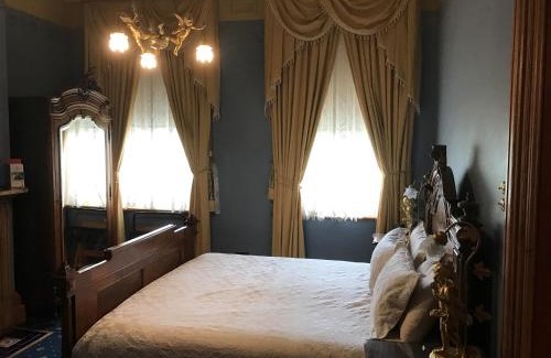 Beechworth Bed & Breakfast | Freeman On Ford