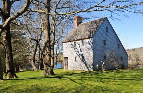 Sandwich Cottage | Freestanding antique cottage on Main Street in Sandwich's historic village!