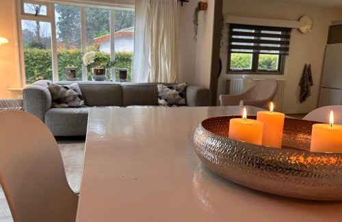 Beekbergen-Zuid House | Freestanding Holiday Home BEEKBERGEN - WASMACHINE ALL COUNTRY TV CHANNELS