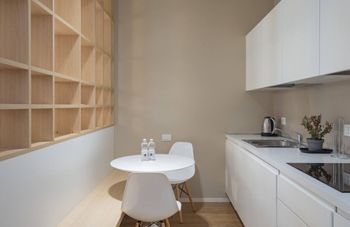 Guastalla Apartment | Freguglia G - Large studio suite close to Duomo