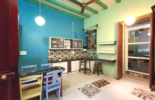 White Town House | French heritage house in white town