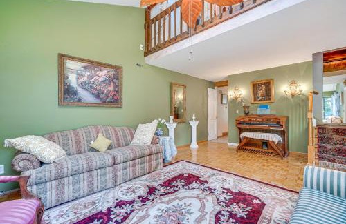 Malta House | French-Inspired Townhome 9 Mi to Saratoga Springs!