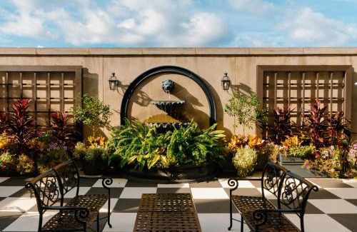 Charleston Historic District Hotel | French Quarter Inn