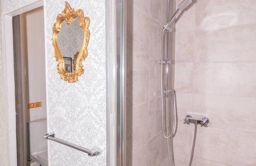 Puttelange-aux-Lacs Apartment | French Royal Room.