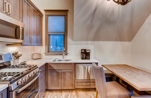 Historic District House | French Street Cottage: Walk to Main St-Gondola, Pet-Friendly, Private, Grill