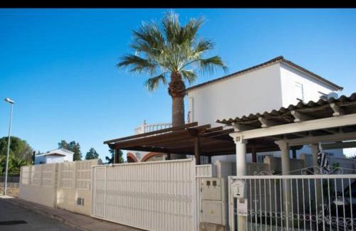 Oliva House | Frente al Mar - Rosales