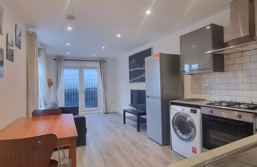 Wandsworth Apartment | Fresh Apartment in London Southfields before Wimbledon