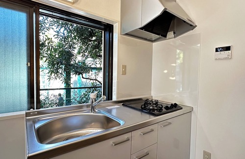 Toshima Apartment | Fresh & Spacious 40sqm. Parkview Apt. - Central Tokyo - 10min Train to Shinjuku