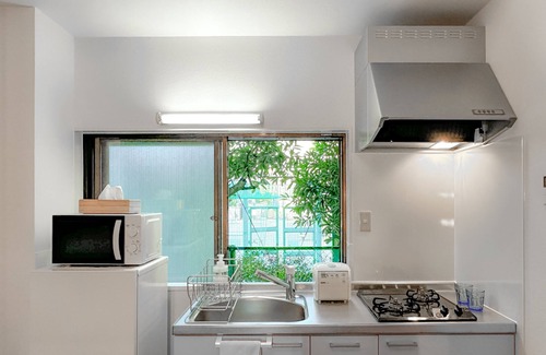 Toshima Apartment | Fresh & Spacious 40sqm. Parkview Apt. - Central Tokyo - 10min Train to Shinjuku