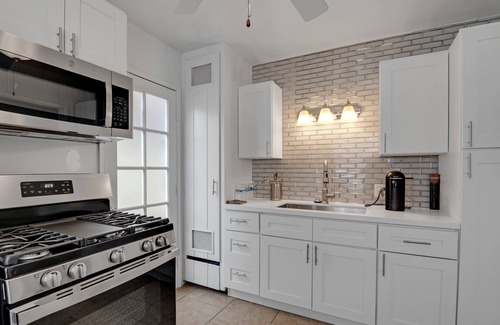 Peninsula House | Freshly remodeled beach getaway, steps to the sand