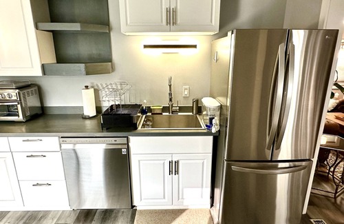 Augusta Apartment | Freshly Renovated 2 Bed 1.5 Bath near Downtown Augusta