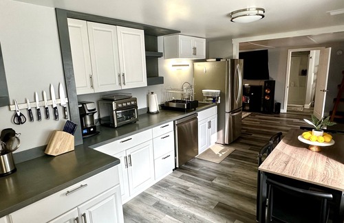 Augusta Apartment | Freshly Renovated 2 Bed 1.5 Bath near Downtown Augusta