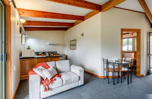 Coles Bay House | Freycinet Cottage 1