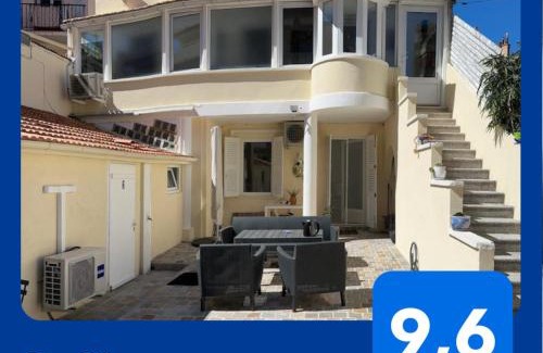 Riou - Petit Juas - Av de Grasse Apartment | FRGK "4 Suites Privées Exclusives"