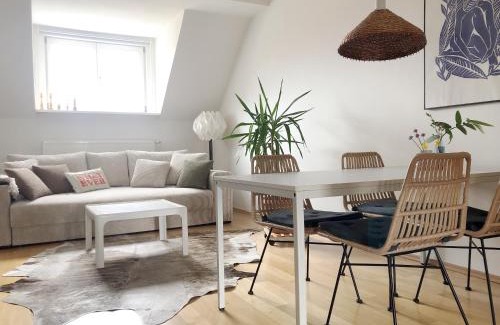 Blankenhain Apartment | Friedas Haus Ferienwohnung Nähe Golfplatz
