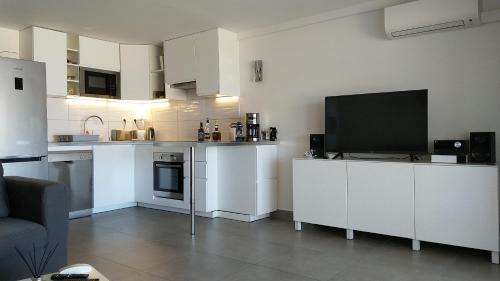 Nettle Bay House | Friendly Beach House