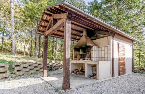 Badia Tedalda House | Friendly country house with pool in a quiet, secluded location, 500 metres from Badia Tedalda.