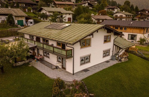 Marktschellenberg Apartment | Frisch Renovierte Fewo Kaiser Karl mit 2 Schlafzimmern