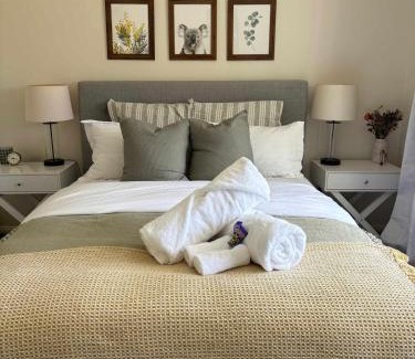 Erudgere House | Frog Hill 8 bedroom luxe rural retreat near town