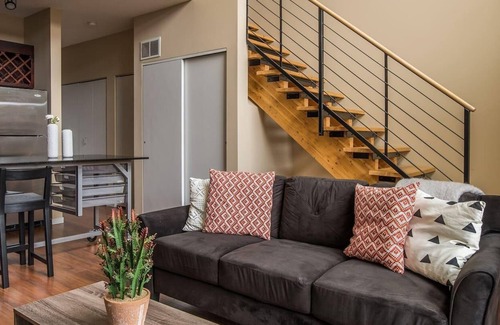 Mill District Apartment | Frontdesk | Convenient 1BR Apt in Downtown East