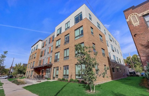 Powderhorn Apartment | FRONTDESK The Central Apts Minneapolis