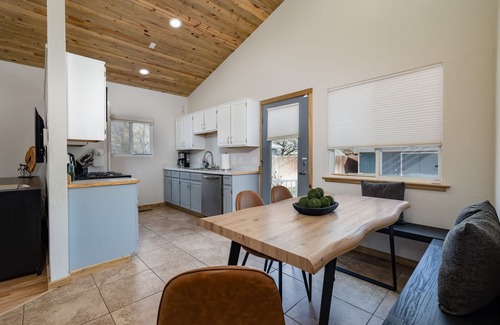 Fruita House | FRUITOPIA! Your 4 bedroom, 2 bath adventure basecamp in downtown Fruita CO