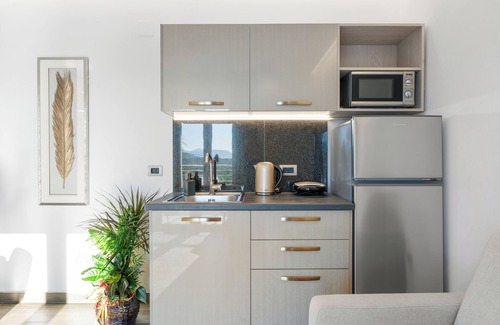 Nea Tirintha House | Frunze Luxury Apartments