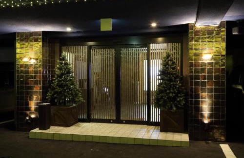 Hakata-ku Hotel | Fukuoka Little Chapel Christmas (Love Hotel)