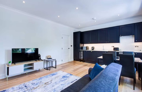 Sands End Apartment | Fulham Luxury Lofts by Sol Haven