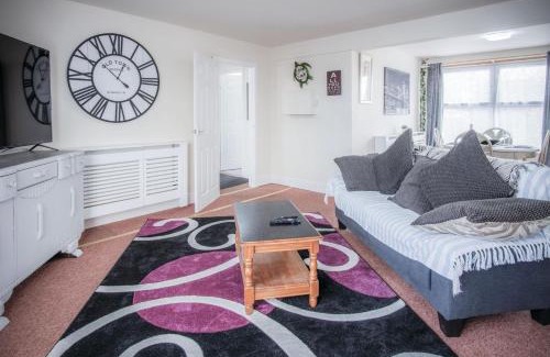 Milford Haven Apartment | Fulke Street - 2 Bedroom Apartment - Milford Haven
