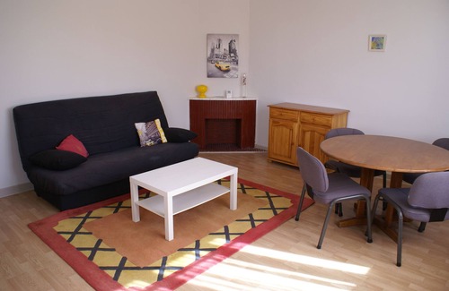 Tarbes Cabin | Full housing on the 1st floor of a detached house