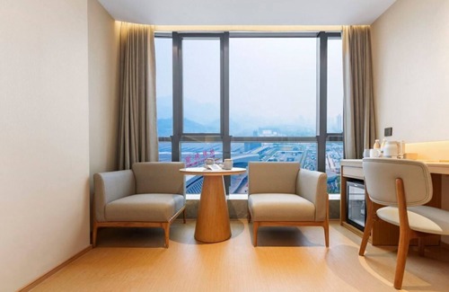 Shapingba Hotel | Full Season Hotel Chongqing West Train