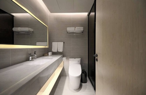 Shibei Hotel | Full Season Hotel