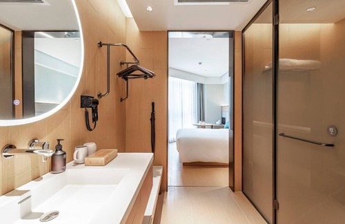 Pudong Hotel | Full Season Hotel - PVG