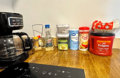 Central Oklahoma City Apartment | Full-Setup Studio | 9 Mins to OKC State Fair | Rainfall Shower & Washer #37A