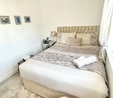 Chudleigh House | Fullers Modern and Stylish Room