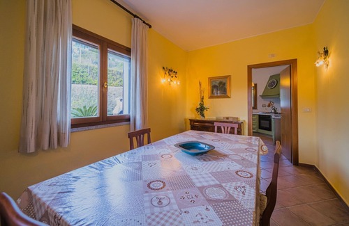 Porto Azzurro Villa | Fully detached Villa Doddy 6/9 beds near Barbarossa