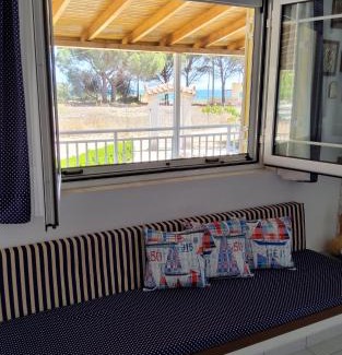 Papadhianika House | Fully Equipped Beach House at Pachia Ammos Plytra
