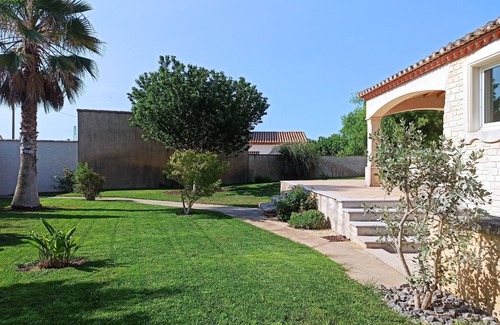Bellegarde House | Fully-equipped house with swimming pool at the gateway to the garrigue, sleeps up to 6