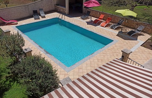Bellegarde House | Fully-equipped house with swimming pool at the gateway to the garrigue, sleeps up to 6